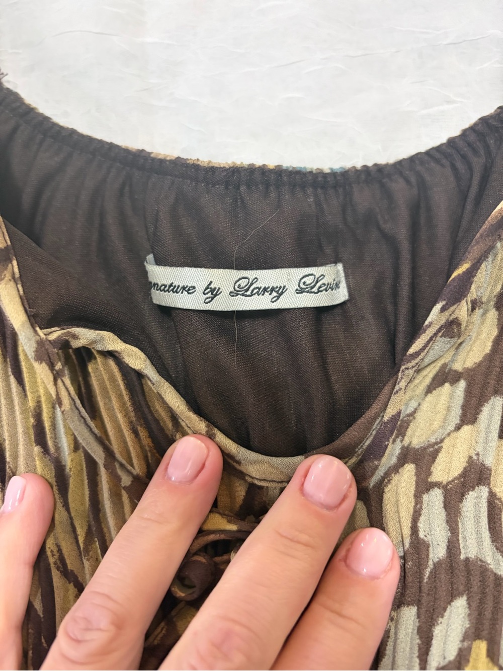 Signature by Larry Levine Brown and Tan Patterned - Picture 3 of 8